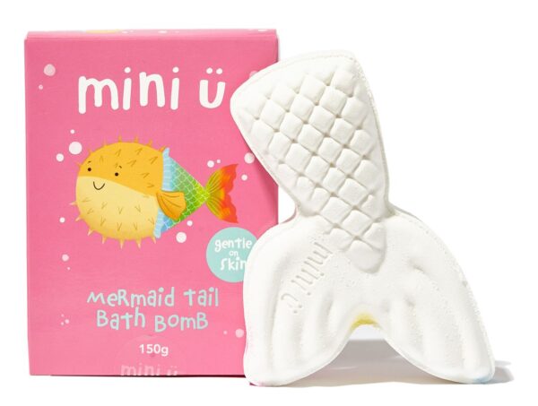 Bath Bomb zeemeermin met regenboog effect Zeemeermin bruisbal in bad met kleurrijk water Regenboog bath bomb voor kinderen Verzorgende zeemeermin badbruisbal